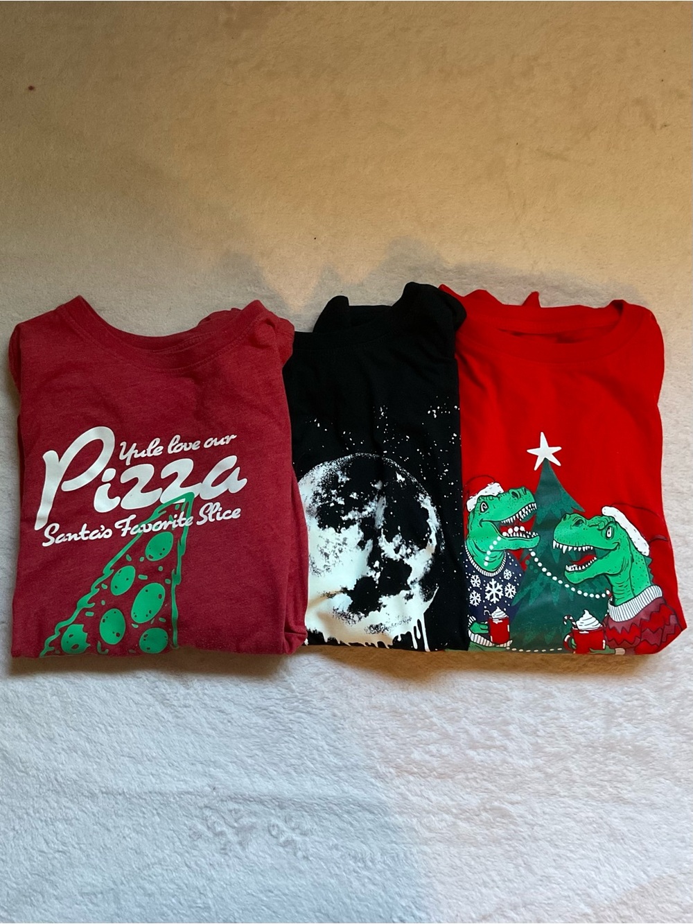 Boys' Target long sleeve holiday and space tee bundle Size L (10-12)